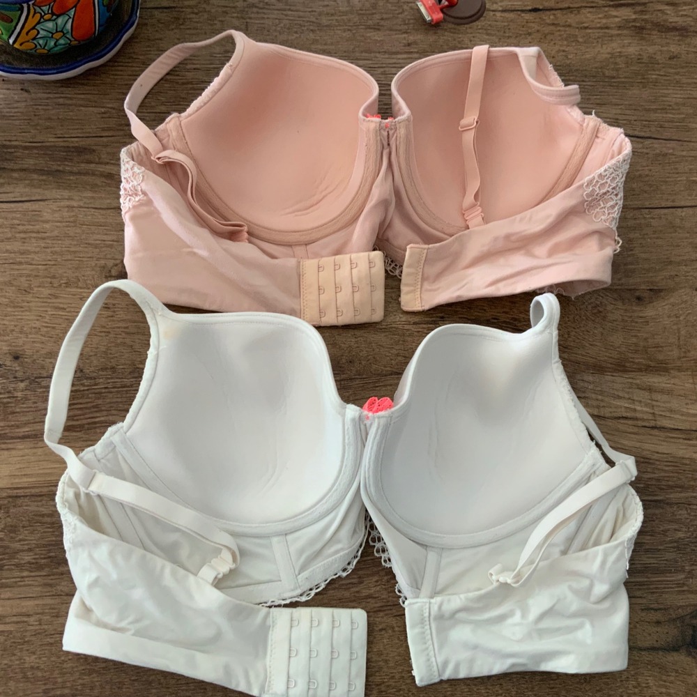 Victoria's Secret Lace Balconette Bra in Light Pink and White - Picture 5 of 7